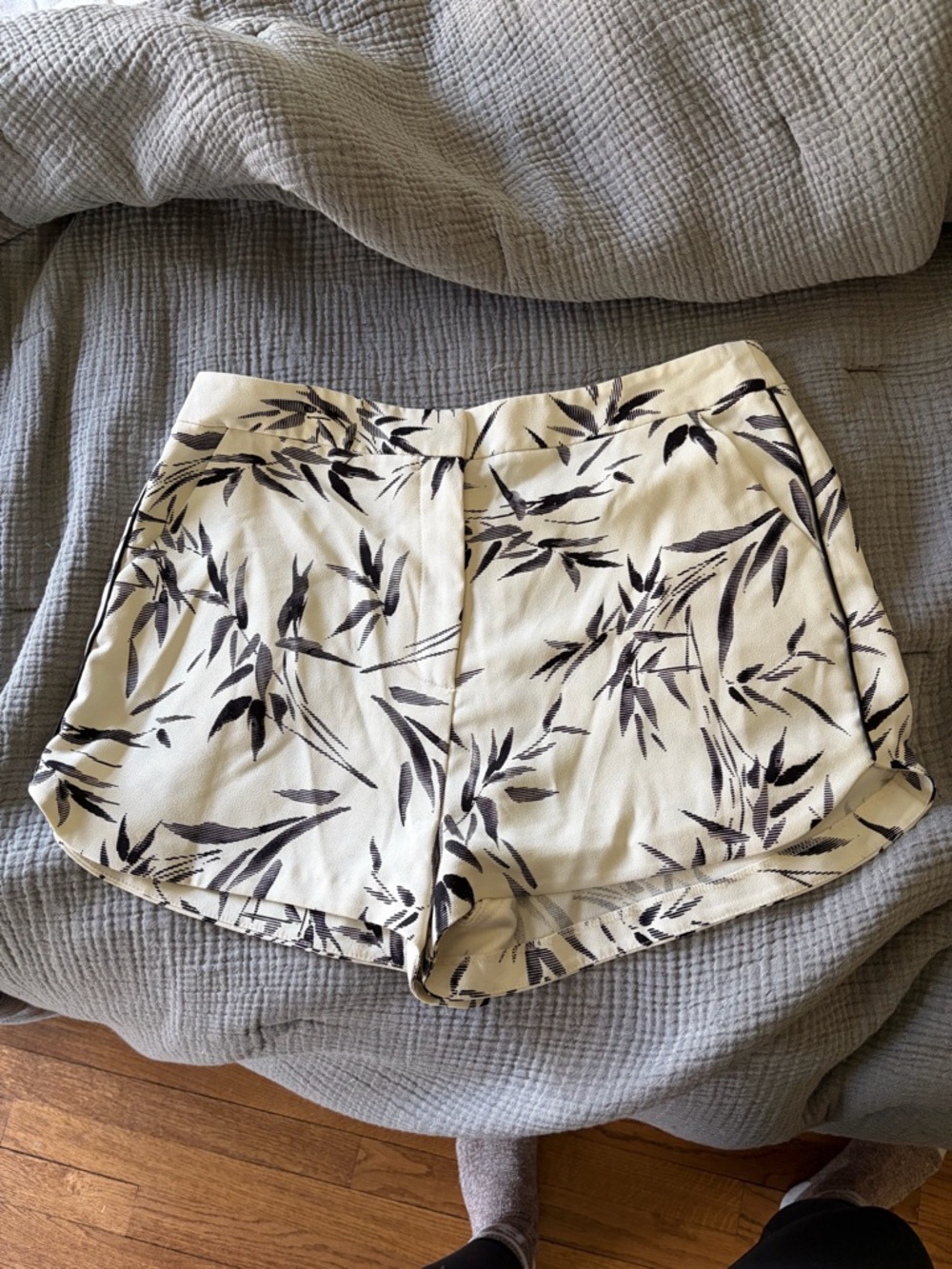 Topshop Cream/Black Bamboo Printed Shorts